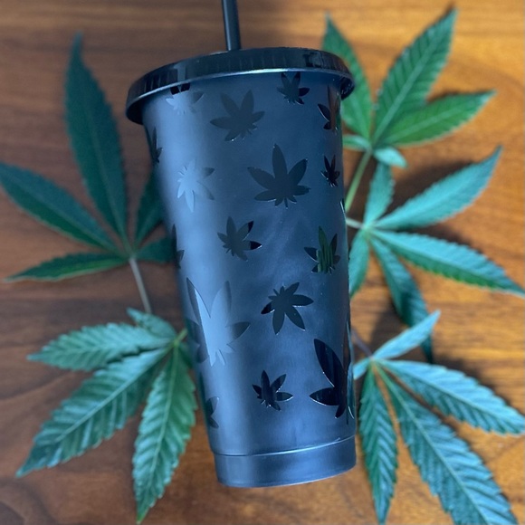420 Cups 24oz Custom Cold Cup with Lid and Straw - Picture 2 of 3